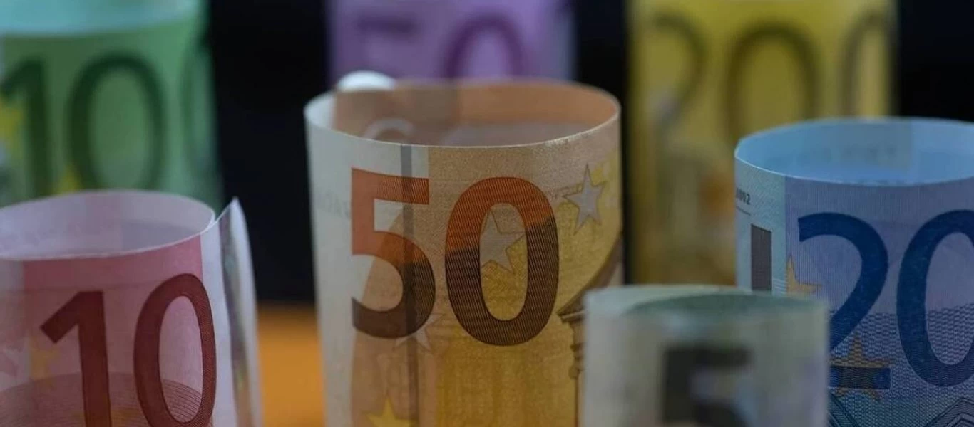 «Έρχεται» επιστροφή φόρου για τους εργαζόμενους με «μπλοκάκια» - Τι θα ισχύσει